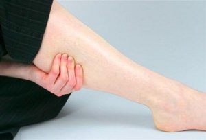 nehézség lábakban és ízületi fájdalmak